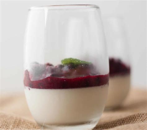 vanilla-panna-cotta-with-mixed-berry-compote-boston image