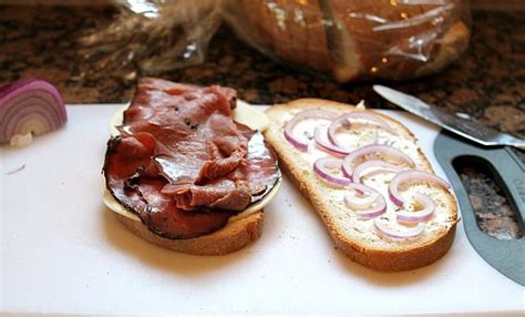 creamy-grilled-roast-beef-sandwiches-foody image