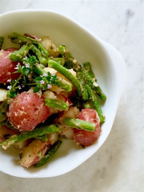 italian-string-bean-potato-salad-in-jennies-kitchen image
