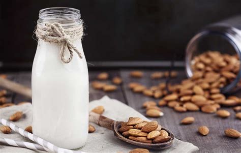 almond-milk-healthy-food-guide image
