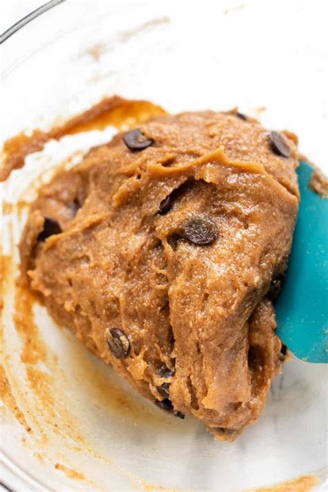 vegan-tahini-chocolate-chip-cookies-simply-quinoa image