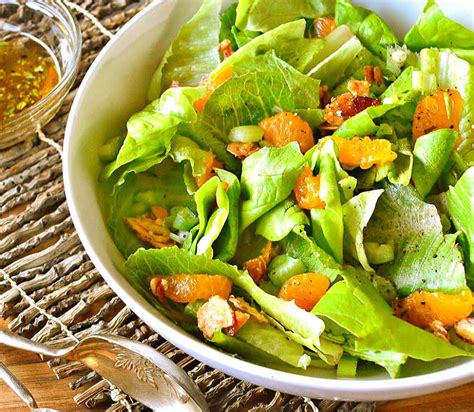 green-salad-with-sugared-almonds-and-mandarin-oranges image