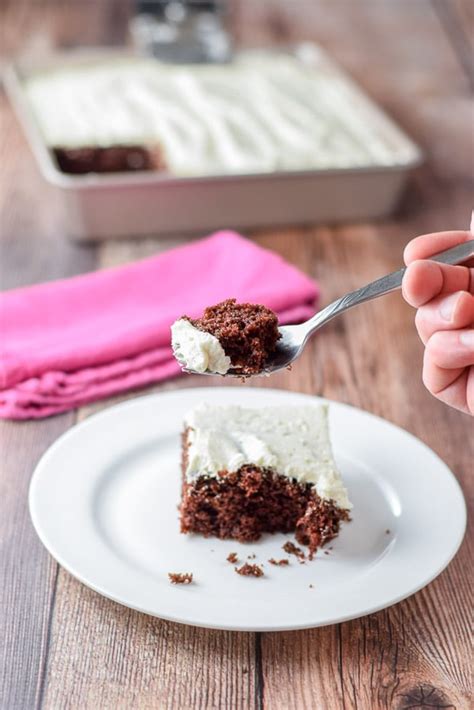 one-pan-chocolate-cake-dishes-delish image