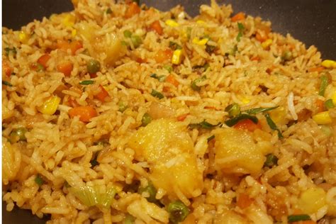 hawaiian-fried-rice-vegan-hawaiian-fried-rice image