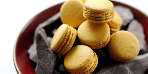 passion-fruit-macarons-great-british-chefs image