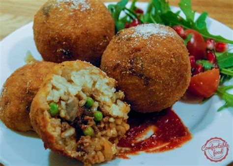 arancini-sicilian-risotto-balls-comfortable-food image