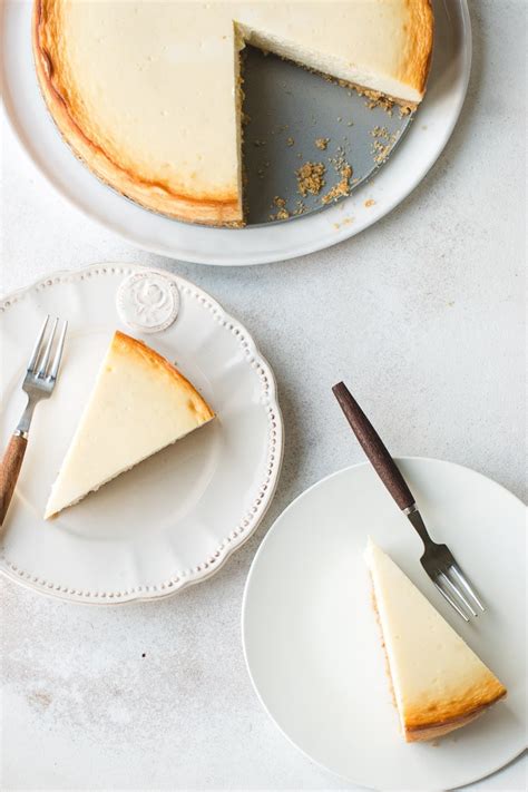 creamiest-most-amazing-new-york-cheesecake image