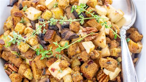 apple-cranberry-stuffing-homemade-thanksgiving image