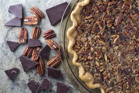 fodmap-it-chocolate-pecan-pie-with-whiskey image