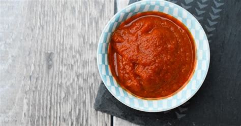 easy-homemade-chipotle-ketchup-recipe-tinned image