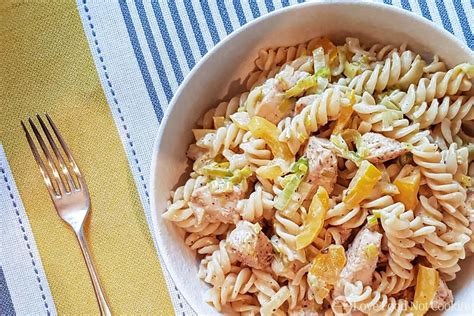 creamy-chicken-and-leek-pasta-love-food-not-cooking image