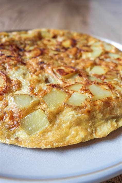 spanish-omelette-tortilla-de-patatas-recipes-from image