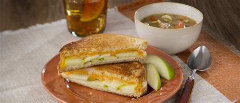 apple-cheddar-grilled-cheese-campbells-kitchen image