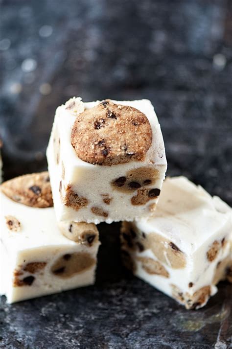 milk-and-cookie-fudge-sweet-recipeas image