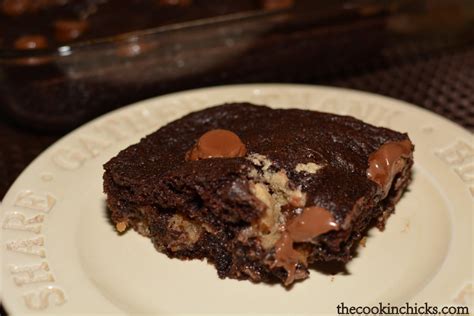 chocolate-peanut-butter-earthquake-cake-the-cookin image