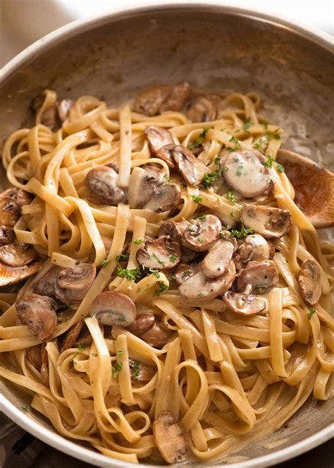 creamy-mushroom-pasta-recipetin-eats image