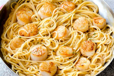 creamy-white-wine-scallops-pasta-busy-cooks image