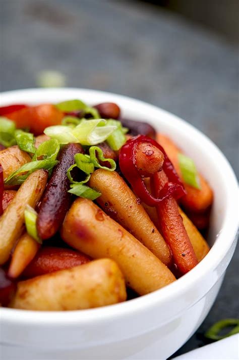 sweet-and-spicy-roasted-carrots-id-rather-be-a-chef image