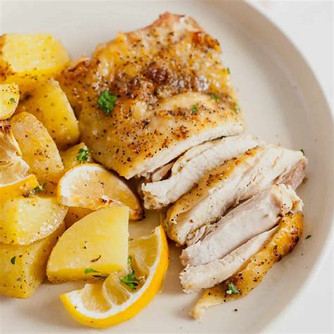 roasted-chicken-thighs-and-potatoes-sheet-pan-chicken image