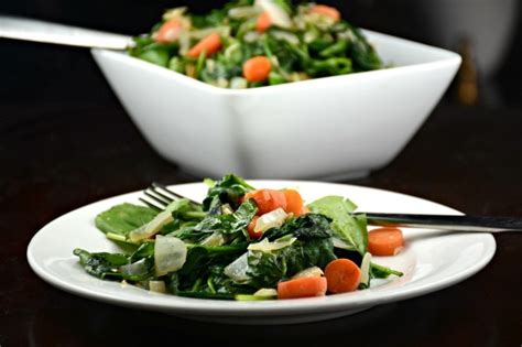healthy-sauteed-spinach-and-carrots-kitchen-divas image