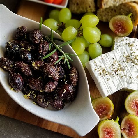 baked-kalamata-olives-heart-healthy-greek image