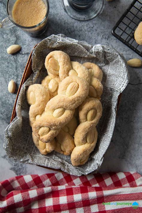 intorchiate-italian-almond-cookie-twists-food-and image