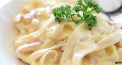 white-sauce-pasta-recipe-by-uttam-rawat-ndtv-food image