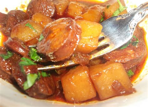 rioja-style-potatoes-with-chorizo-patatas-a-la-riojana image