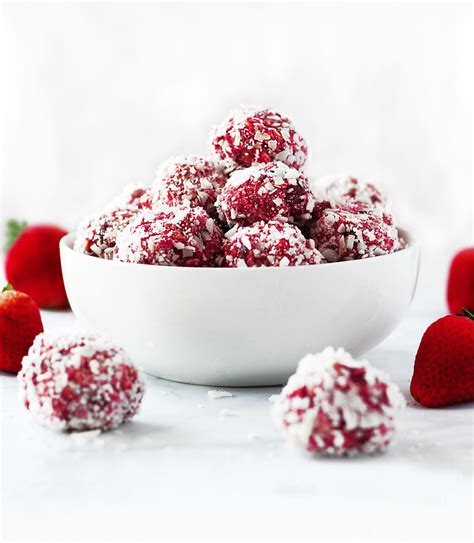 strawberry-energy-bites-sugar-free-easy-snack-for image