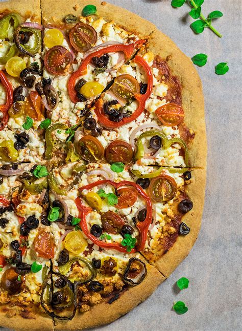 whole-wheat-mediterranean-pizza-the-hungry-bites image
