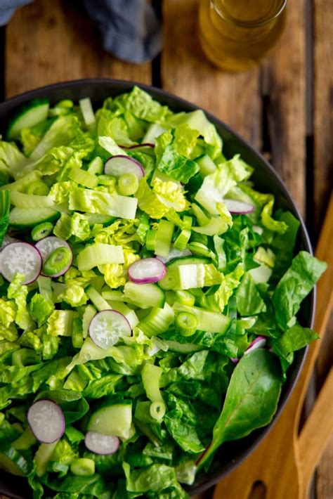 simple-green-salad-with-vinaigrette-dressing image