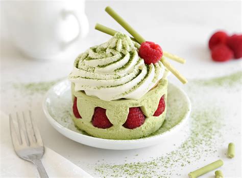 matcha-chantilly-cakes-sprinkle-bakes image