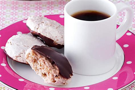 the-best-almond-macaroon-cookie-recipe-how image