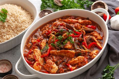 chicken-marengo-with-mushrooms-and-tomatoes image