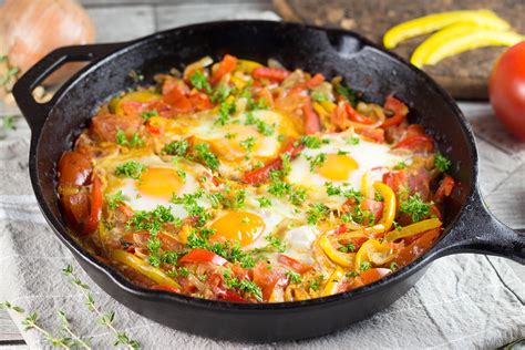 shakshuka-recipe-the-best-breakfast-egg-dish-ever image