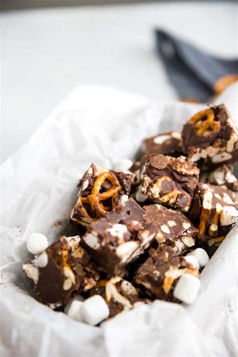pretzel-avalanche-chocolate-fudge image