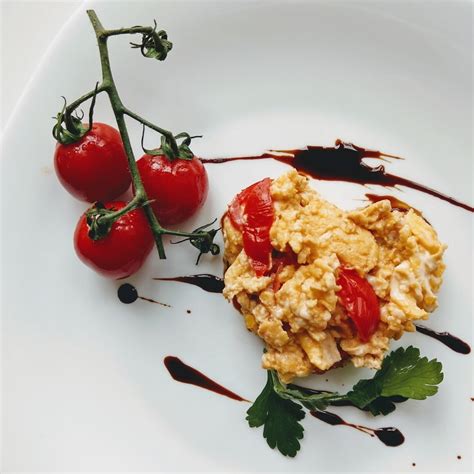 chinese-scrambled-eggs-and-tomatoes image
