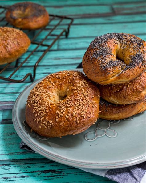 new-york-style-bagels-sundaysupper-girl-in-the image