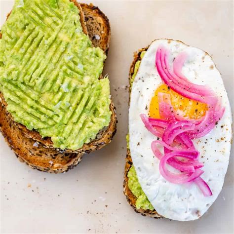 the-best-avocado-toast-with-eggs-healthy-fitness-meals image
