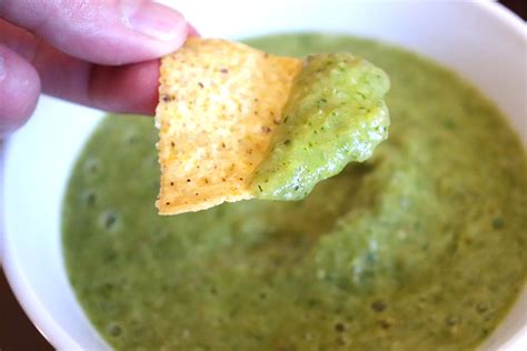 salsa-verde-recipe-green-salsa-new-mexican-foodie image
