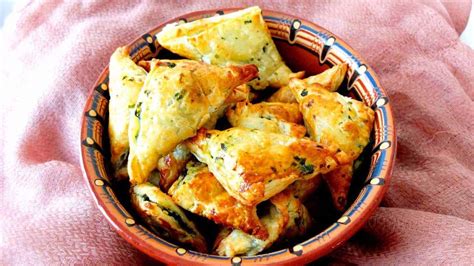 best-spinach-and-feta-parcels-recipe-my-dinner image