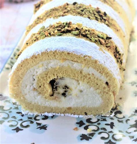 ricotta-pistachio-roll-cake-mangia-bedda image
