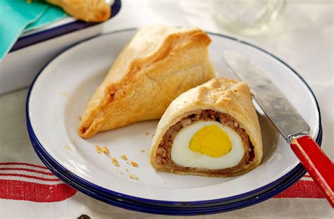 scotch-egg-pasties-recipe-picnic-recipes-tesco-real-food image