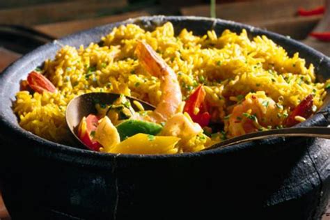 curried-rice-with-seafood-finediningloverscom image