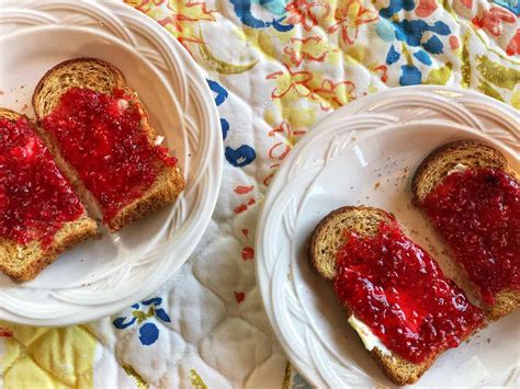 more-simple-joys-a-raspberry-jam-recipe-with-pectin image