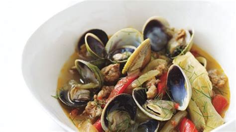 steamed-clams-with-spicy-italian-sausage-and-fennel image