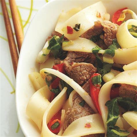 vietnamese-style-beef-and-noodle-bowls image