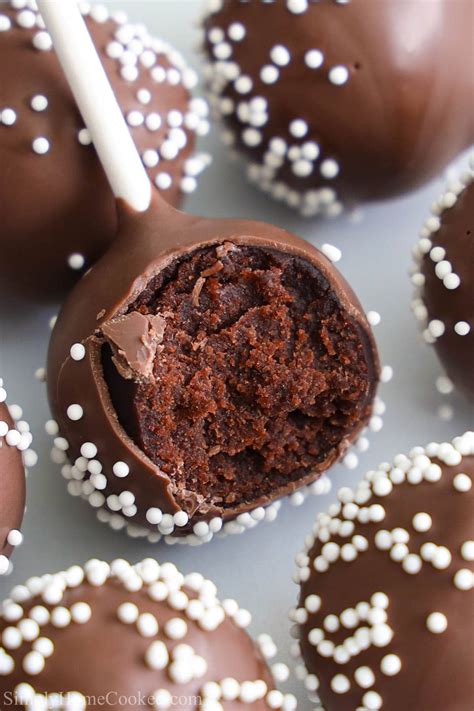 chocolate-cake-pops-starbucks-copycat-simply-home image