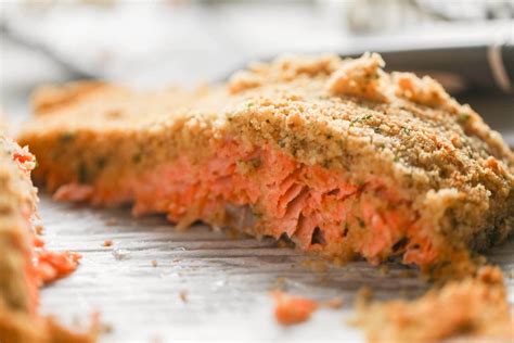 oven-baked-salmon-with-garlic-butter-bread-crumbs image