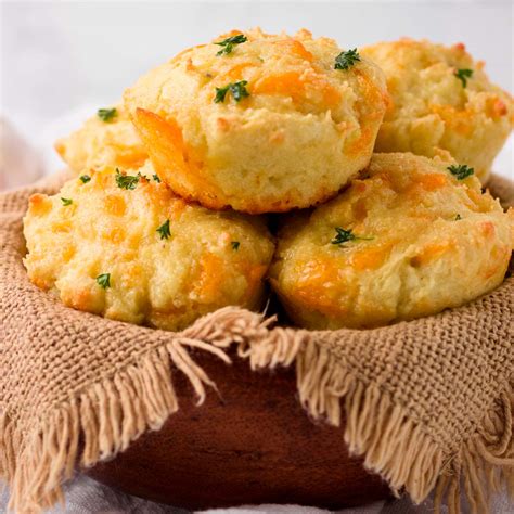 keto-cheddar-garlic-biscuits-beauty-and-the-foodie image